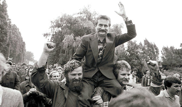 Former Polish president Lech Walesa is carried on shoulders of his Solidarity comrades during strike at the Gdansk Lenin Shipyard, Poland. Former Polish president Lech Walesa is carried on the shoulders of his Solidarity comrades during a strike at the Gdansk Lenin Shipyard in Poland August 1980. Reuters